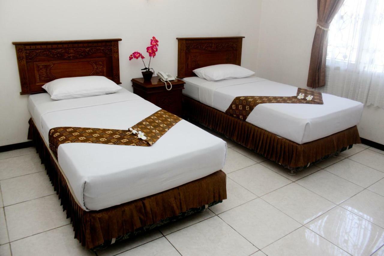 Hotel Wiwi Perkasa 2 Indramayu Exterior photo